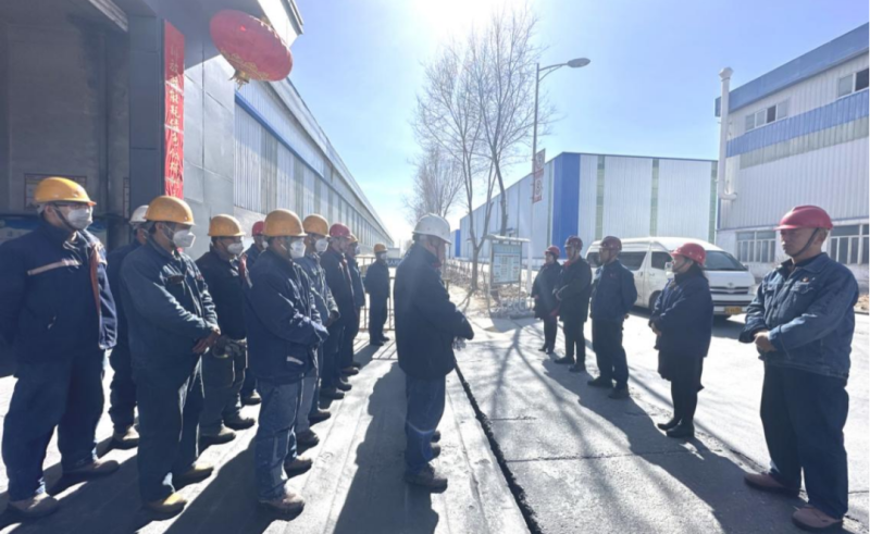 融融暖意潤(rùn)基層 誠(chéng)摯祝福達(dá)一線&mdash;&mdash;物產(chǎn)工投黨政班子除夕走訪慰問(wèn)堅(jiān)守一線干部職工