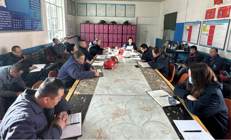 對(duì)標(biāo)對(duì)表新要求 主動(dòng)作為抓落實(shí)&mdash;&mdash;物產(chǎn)工投公司紀(jì)委召開學(xué)習(xí)貫徹中紀(jì)委、省紀(jì)委二次全會(huì)精神專題會(huì)議暨節(jié)前廉政教育警示會(huì)