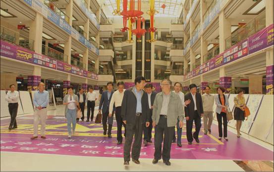 副省長(zhǎng)王黎明一行視察朝陽(yáng)物流園區(qū)，臨空經(jīng)濟(jì)開(kāi)發(fā)區(qū)工作