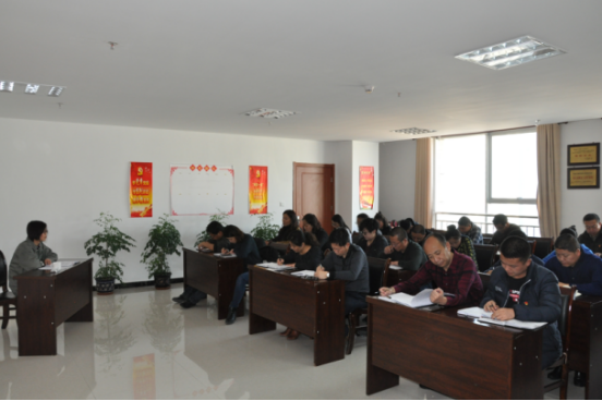 集團(tuán)黨委委員、副總經(jīng)理劉玲同志宣講黨的十九大精神