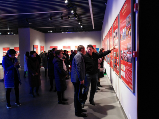 工投公司黨委開(kāi)展&ldquo;主題黨日&rdquo;暨參觀省國(guó)資委 監(jiān)管企業(yè)改革開(kāi)放40周年成就展活動(dòng)