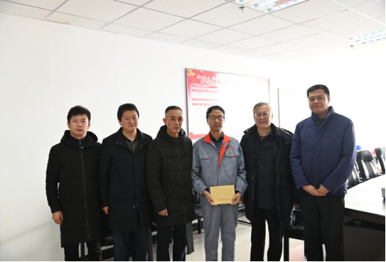 走訪慰問專家人才，為人才創(chuàng)新營造良好的環(huán)境